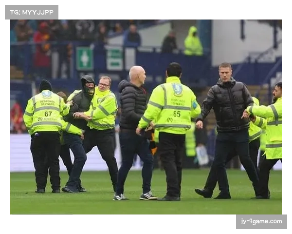 谢周三因拖欠约75万英镑税款或即将进入托管程序